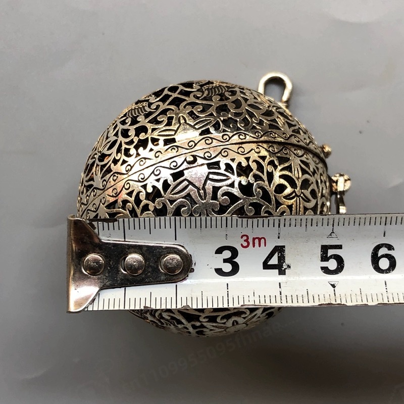 Antique Hollow Grape Floral Bi - Aroma Bead Sachet 评论和价格
